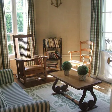 Chateau De Lamberval Bed & Breakfast